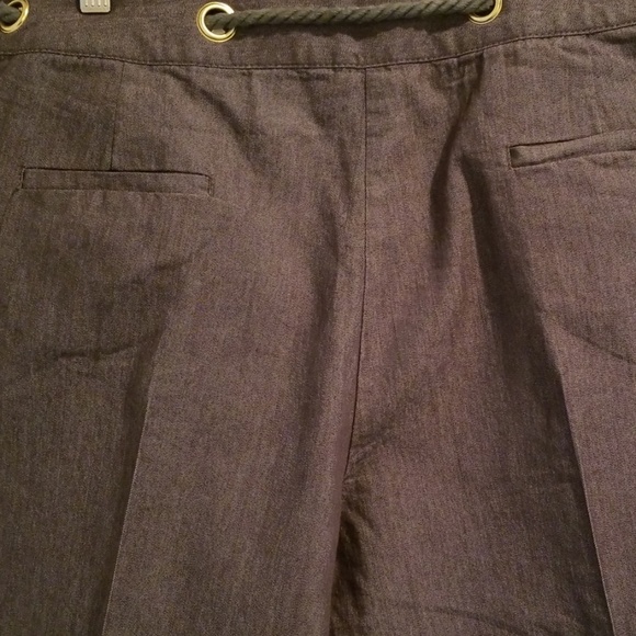 Larry Levine Stretch Capris - Picture 2 of 8